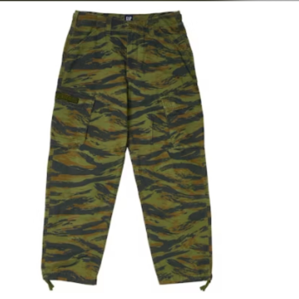 NWT: PALACE X GAP Men's Camouflage Cargo Pants